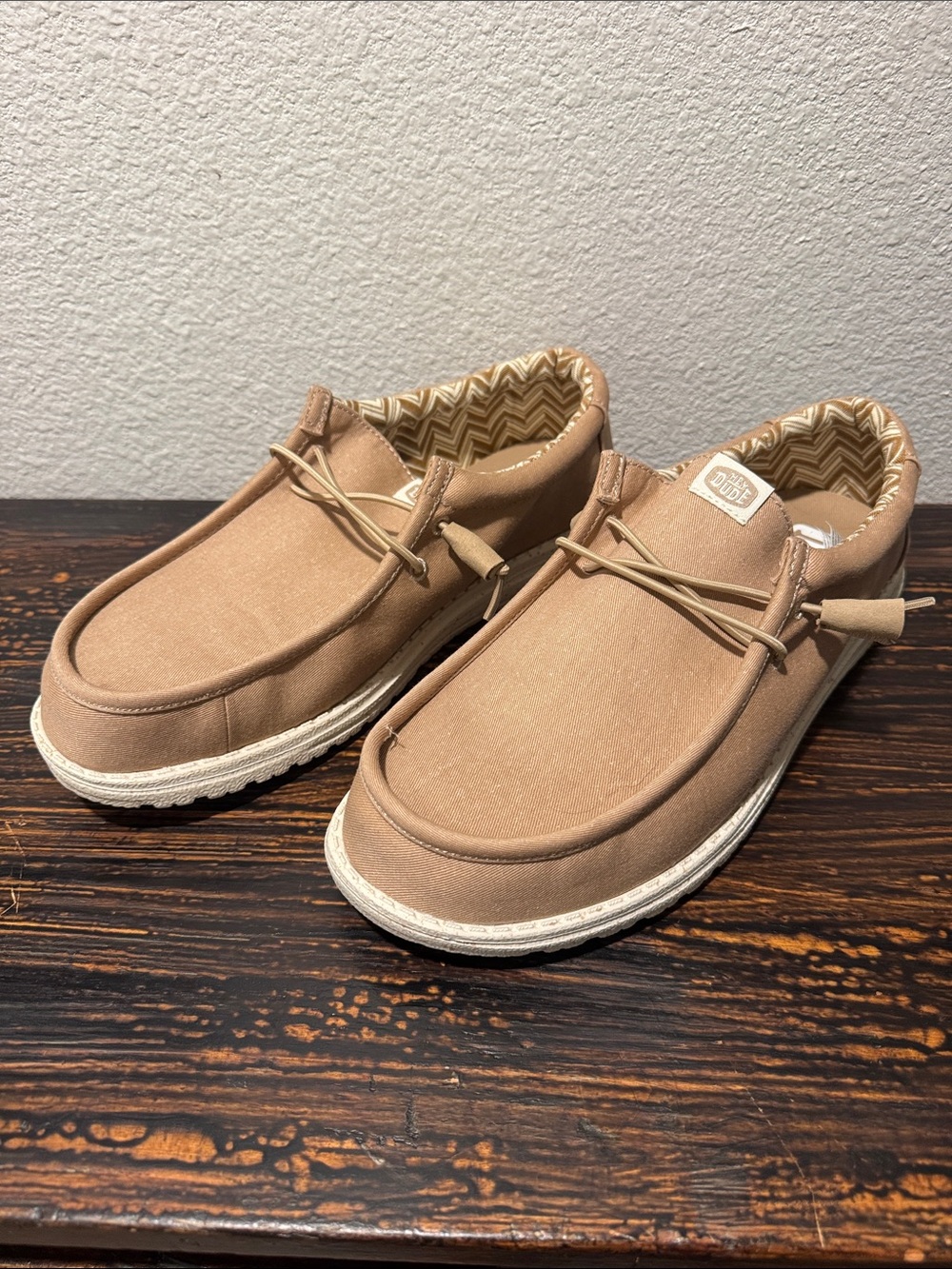 Hey Dude Wally Stretch Canvas Tan Men’s Size 11 - Brand New Never Worn